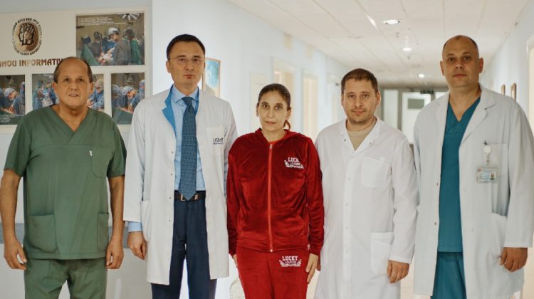 A fost salvată de sora sa! O femeie, aflată în stadiu final de ciroză, a primit o parte din ficat