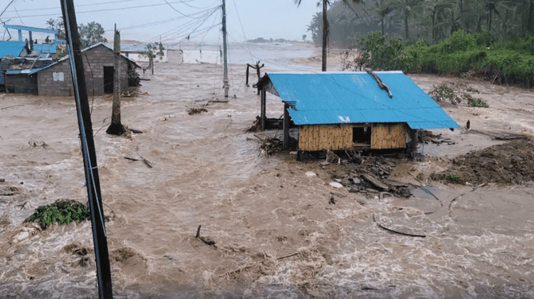 Taifunul Fung-wong face ravagii în Filipine: cel puțin 25 de morți