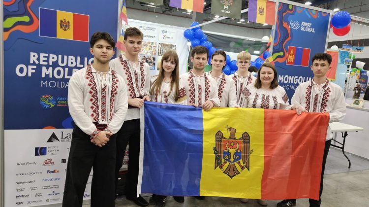 FOTO Performanță remarcabilă: Moldova obține din nou aurul la Olimpiada Mondială de Robotică