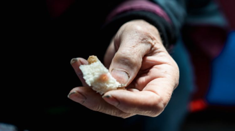 Declarații la RLIVE TV: Pentru unii copii, sărăcia înseamnă să nu mănânce la timp sau să nu mănânce deloc