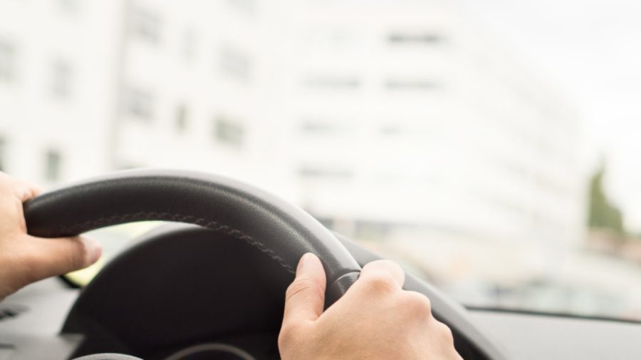 Pericol pe o stradă din Chișinău. Un șofer a ieșit pozitiv la amfetamină, ketamină și marijuana