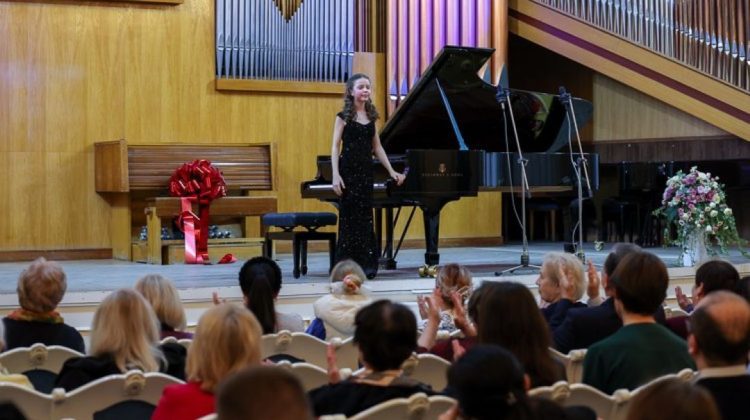 Fundația Regală a României oferă burse pentru tinerii artiști din Moldova